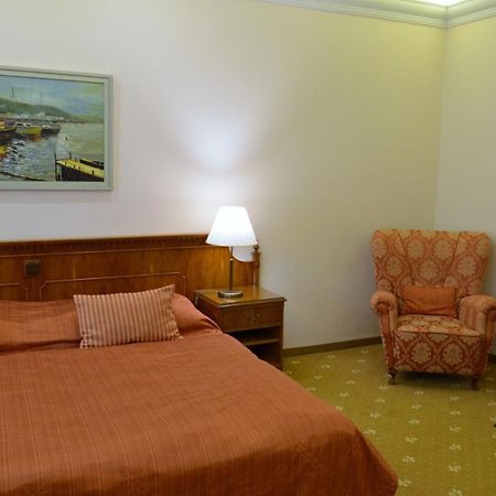 Bristol Kralovska Vila Karlovy Vary Luaran gambar