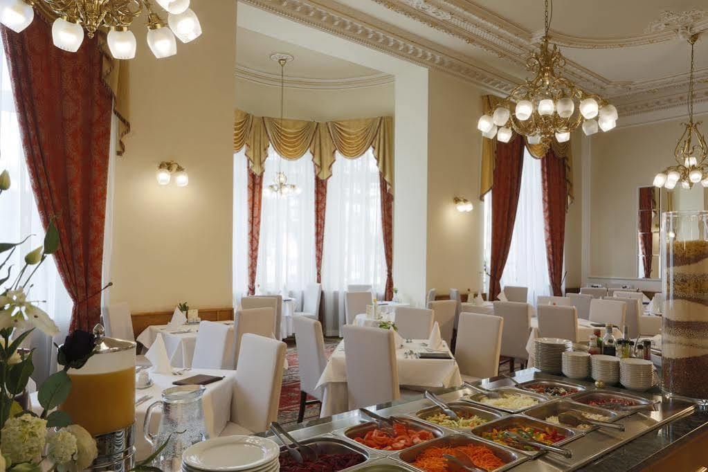 Bristol Kralovska Vila Karlovy Vary Luaran gambar